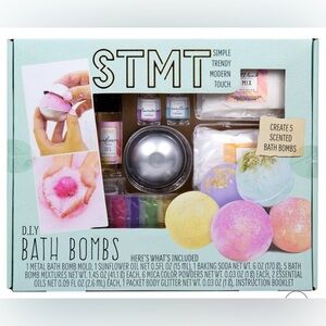 NWT STMT Bath Bomb Kit for Kids, Teens, Tweens, Adults